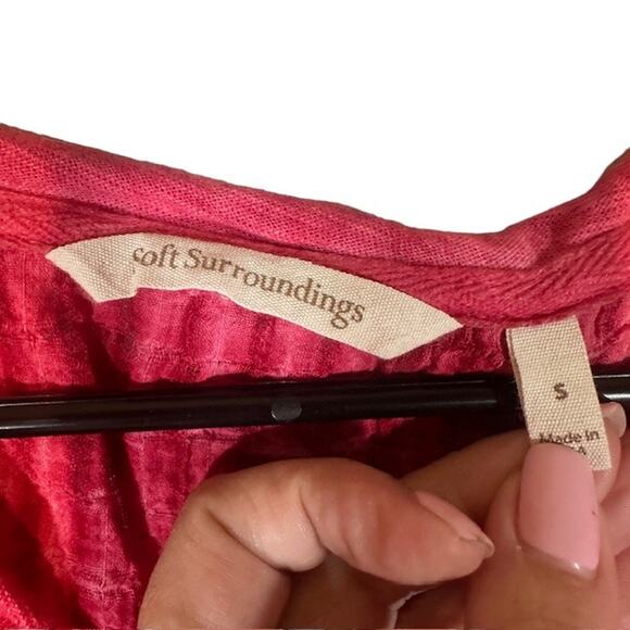 Soft Surroundings Red Short Sleeve Textured Asymmetrical Hem Blouse Women Sz S - Picture 7 of 8